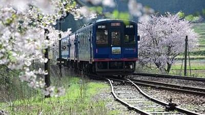 Mit dem Zug entlang der Westküste Japans