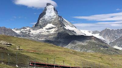 Mit dem Zug zum Matterhorn