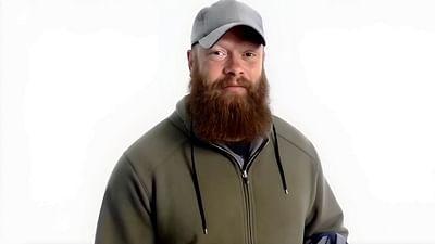 Mit offenen Augen: KI: Ein Toter spricht vor Gericht