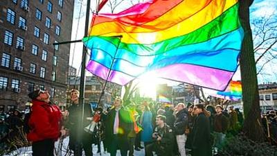 Mit offenen Augen: Der Kampf um die Regenbogenflagge