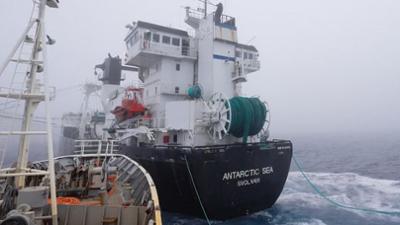 Mit offenen Augen: Paul Watson: riskantes Schiffe-Rammen