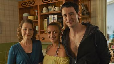 Mum - Staffel 1 (4/6): August