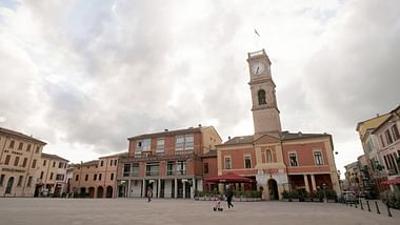 Stadt Land Kunst: Yvonne Jean-Haffens Bretagne / Vietnam / Italien