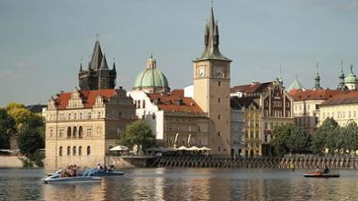 Stadt Land Kunst: Prag / Frankreich / Madagaskar
