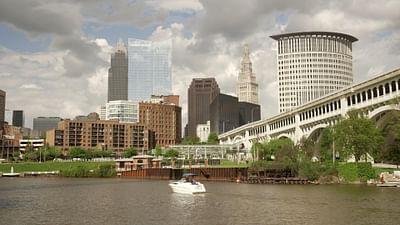 Stadt Land Kunst: Paris / Indien / Cleveland