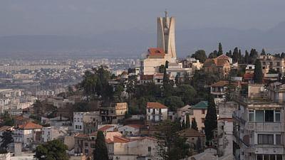 Stadt Land Kunst: Baztán / Algerien / Mont Blanc