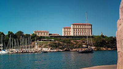 Stadt Land Kunst: William Dalrymples Delhi / Kalifornien / Marseille