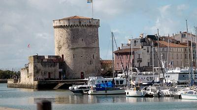 Stadt Land Kunst: Gata Cattanas Andalusien / Berlin / La Rochelle