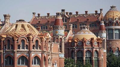 Stadt Land Kunst: Lluís Domènech i Montaners Katalonien / Nord-Pas-de-Calais / Tokio
