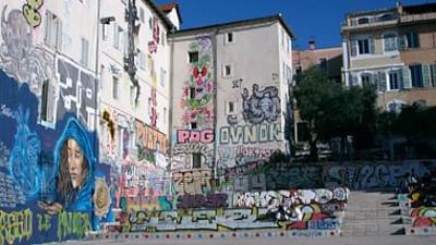 Stadt Land Kunst: IAMs Marseille / Assisi / Falklandinseln