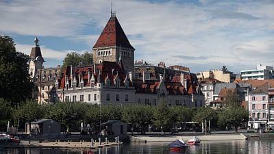 Stadt Land Kunst: Nicolas Bouviers Japan / Waadtsländer Riviera / Paris