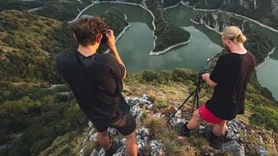 Twist: Wanderlust - Der Weg zum Glück?