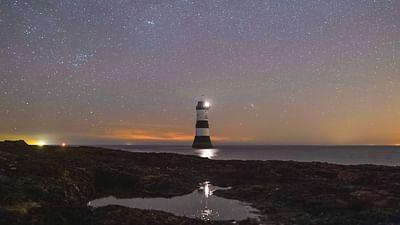 Wales: Nach Einbruch der Dunkelheit Wales: Nach Einbruch der Dunkelheit