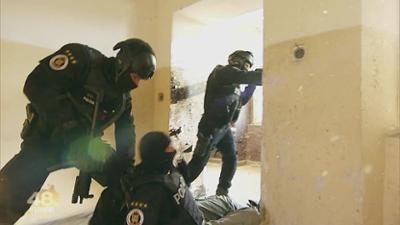 48h TERROR - Europas Kampf gegen neue Bedrohungen: Staffel 01 Folge 04 - 48h TERROR - Europas Kampf gegen neue Bedrohungen