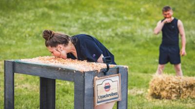 Forsthaus Rampensau: Zwischen Pussy Power, Zipfelklatschern und Drecksarbeit