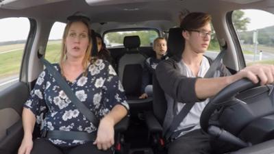 Mein Führerschein mit Mama und Papa: Staffel 03 Folge 01 - Mein Führerschein mit Mama und Papa