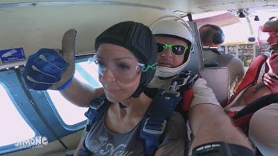 Simone, die letzte Lugnerin: Staffel 1 Folge 2 Im freien Fall