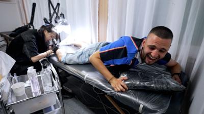 Tinderreisen: Staffel 8 Folge 5 Mit Schmerzen in die Friendzone