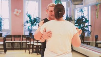 3 Paare, ein Ziel - Wir wollen heiraten (7/10): Folge 2: Üben für den Auftritt Heiraten (S02/E02)