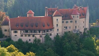 Abendschau: Burg Rabenstein in der Fränkischen Schweiz Abendschau: Burg Rabenstein in der Fränkischen Schweiz