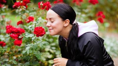 aktiv und gesund: Heilende Düfte, Intervallfasten, Jumping