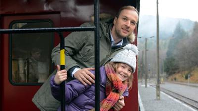 Alles Klara: Folge 19: Zur Strecke gebracht (S02/E03) Alles Klara: Folge 19: Zur Strecke gebracht (S02/E03)