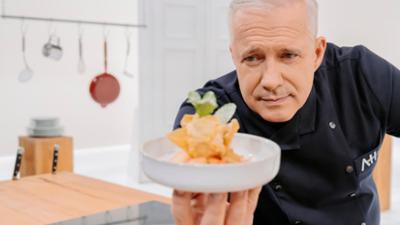 Aufgegabelt von Alexander Herrmann: Punk-Kotelett & Eierlikör-Strudel