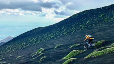 Bergauf-Bergab: Mountainbiken am Ätna · Tanz auf dem Vulkan