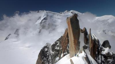 Bergauf-Bergab: Steile Grate im Mont-Blanc-Massiv · Himmelsleitern