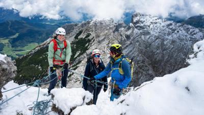 Bergauf-Bergab: Ehrenamt am Berg · Von Bergrettung bis Trailbau