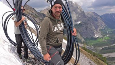 Bergmenschen: Bergleben, das heißt: "Zamhelfen" (S06/E02) Bergmenschen: Bergleben, das heißt: "Zamhelfen" (S06/E02)