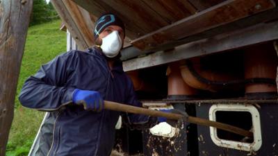 Bergmenschen: Hüttenführung extrem: Strom, Wasser, Scheiße (S01/E07) Bergmenschen: Hüttenführung extrem: Strom, Wasser, Scheiße (S01/E07)