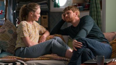 Bonusfamilie: Folge 2: Bonusfamilie (S01/E02)