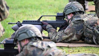 BR24: Regierung einigt sich: So sieht der neue Wehrdienst aus