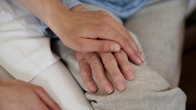 BR24: Nach dem Tod der Kessler-Zwillinge: Was "begleitete Sterbehilfe" bedeutet