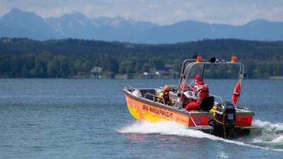 BR24: Tod im Badesee: Warum ertrinken so viele Menschen? BR24: Tod im Badesee: Warum ertrinken so viele Menschen?