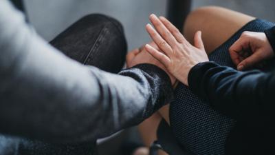 BR24: Sexuell bedrängt im ÖPNV: Jede vierte junge Frau in München betroffen