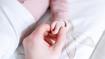 BR24: Karriere, Klima, Kosten: Warum wollen Millenails keine Kinder mehr?