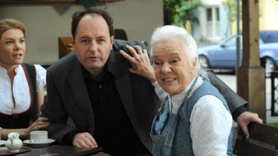 Dahoam is Dahoam: Ein Dieb geht um · 09.10.12 Folge 1005 Dahoam is Dahoam: Ein Dieb geht um · 09.10.12 Folge 1005