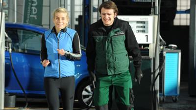 Dahoam is Dahoam: Muskelspiel · 08.01.13 Folge 1051