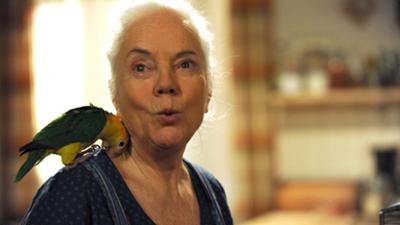 Dahoam is Dahoam: Theresa kriegt einen Vogel · 29.01.13 Folge 1063