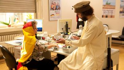 Das Institut - Oase des Scheiterns: Folge 5: Crashkurs Deutsch