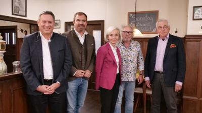 Der Sonntags-Stammtisch: Bayerisch - Bissig - Bunt