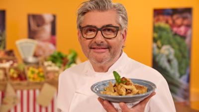 Einfach. Gut. Bachmeier: Semmelschmarrn mit Apfelspalten, Spaghetti Vongole und asiatisch gebeizte Lachsforelle