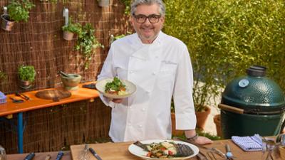 Einfach. Gut. Bachmeier: Dorade mit Schmorgemüse vom Grill, Linsen-Graupen-Pflanzerl mit Limettenschmand und Salzburger Nocke