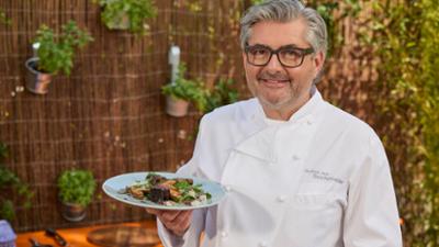 Einfach. Gut. Bachmeier: Gegrillte Aubergine mit Steinpilzen, Spareribs vom Kalb mit gegrillter Melone und Schoko-Banane