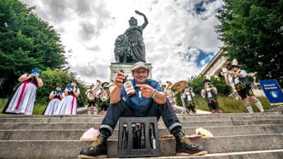 freizeit: Schmidt Max macht Oktoberfest selber