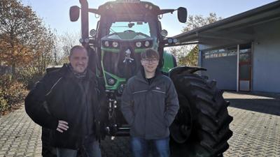 Heimat der Rekorde: Weltrekordversuch Parken eines Traktors auf Glasflaschen und mehr (S04/E06)