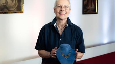 Kunst + Krempel: Repräsentativ und selten · Collier und mehr