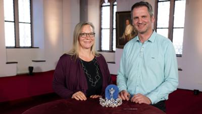 Kunst + Krempel: Myrtenzweige der Treue · Silberschmuck und mehr Kunst + Krempel: Myrtenzweige der Treue · Silberschmuck und mehr